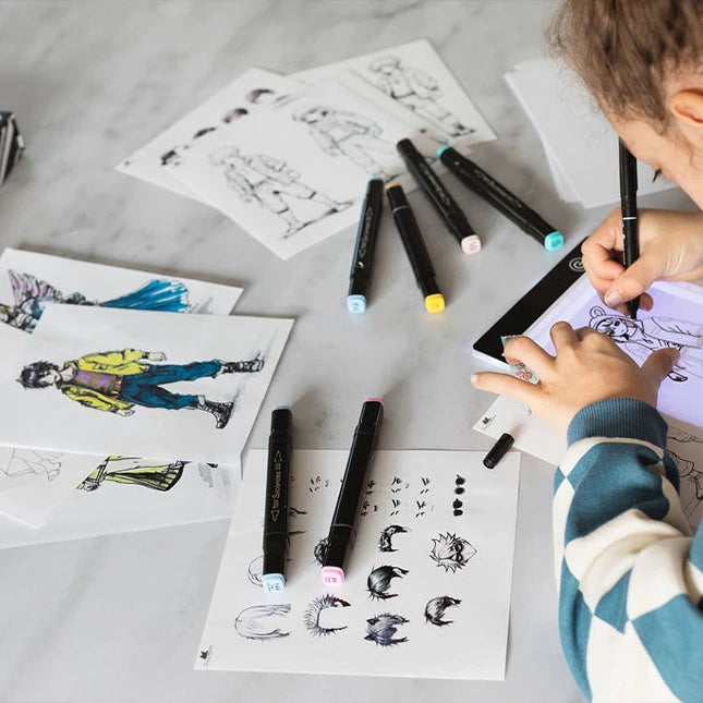 Sycomore Manga - Create Your Manga Characters with Rechargeable LED Light Pad - US 0502