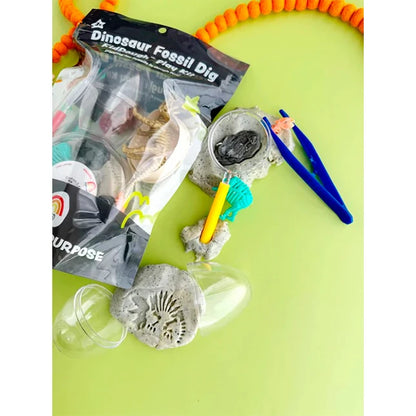 Dinosaur Fossil Dig KidDough Play Kit - - Fat Brain Toys - US 0697