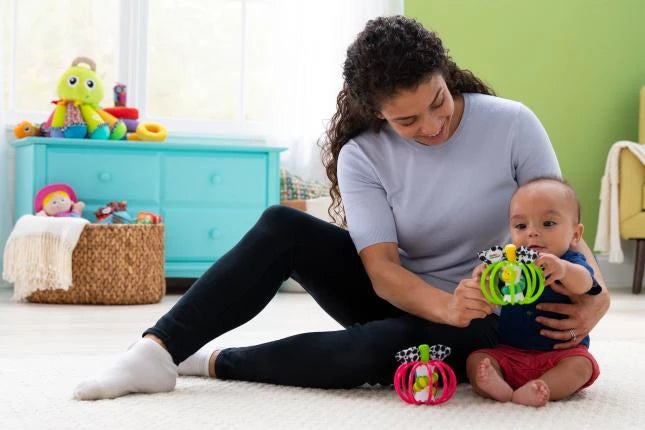 Lamaze Grab Apple - Best Baby Toys &amp; Gifts for Babies - US 2852